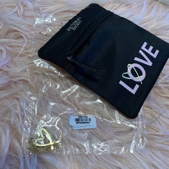 Victoria secret necklace - Picture 7 of 8